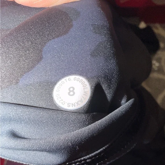 Lululemon Fast and Free Women's Black Camouflage Shorts, size 8 - Picture 3 of 3